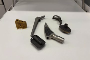 Czech Scientists Test 3D-Printed Titanium Implants That Release Drugs Inside the Body Czech Scientists Test 3D-Printed Titanium Implants That Release Drugs Inside the Body