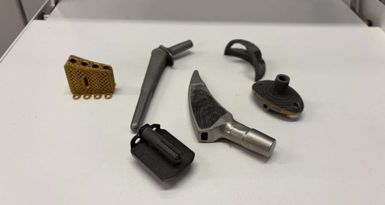 Czech Scientists Test 3D-Printed Titanium Implants That Release Drugs Inside the Body