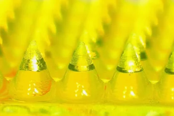 Queen’s Belfast Team 3D Prints Dissolving Microneedle Patch for Skin Cancer