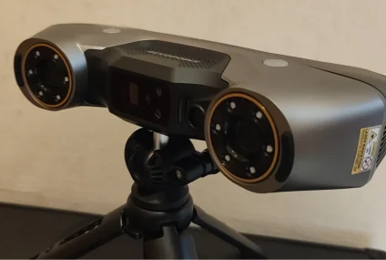 Revopoint MetroY Pro 3D Scanner